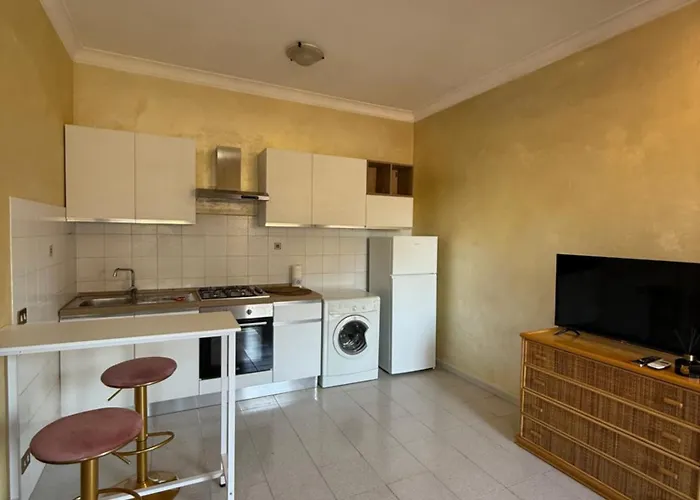Residenza Anagnina Roma